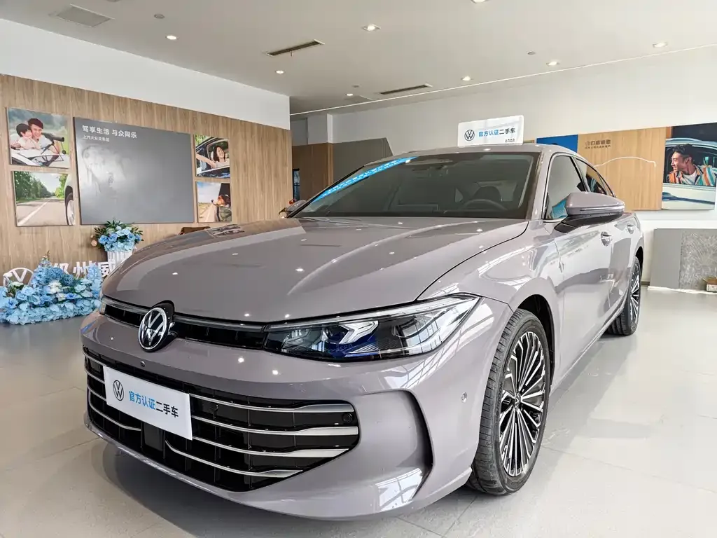 Volkswagen Passat — фото 1