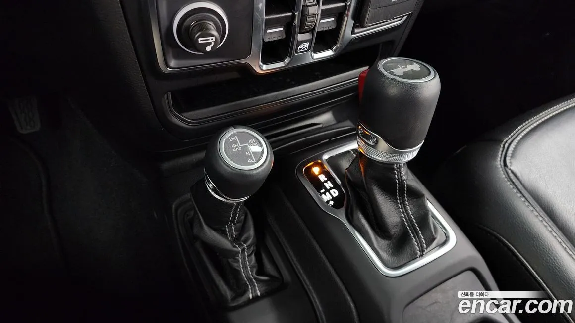 Jeep Wrangler 2022 из KR, фото 2
