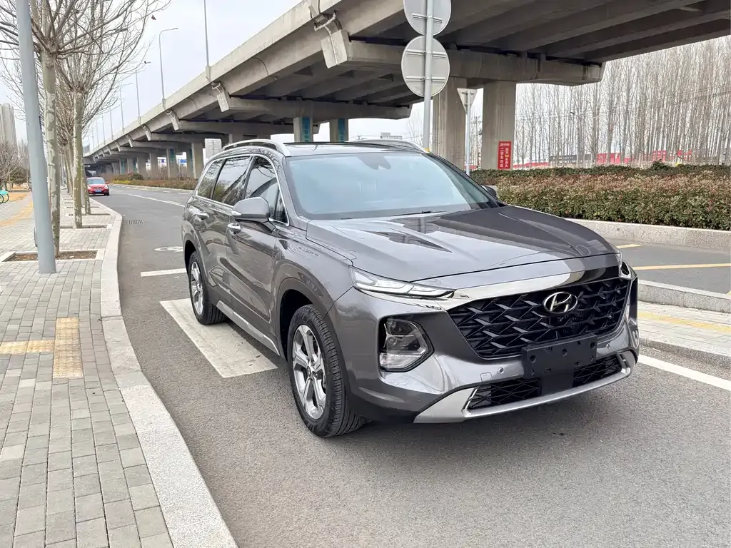 Hyundai Santa Fe 2023 из CN, фото 3