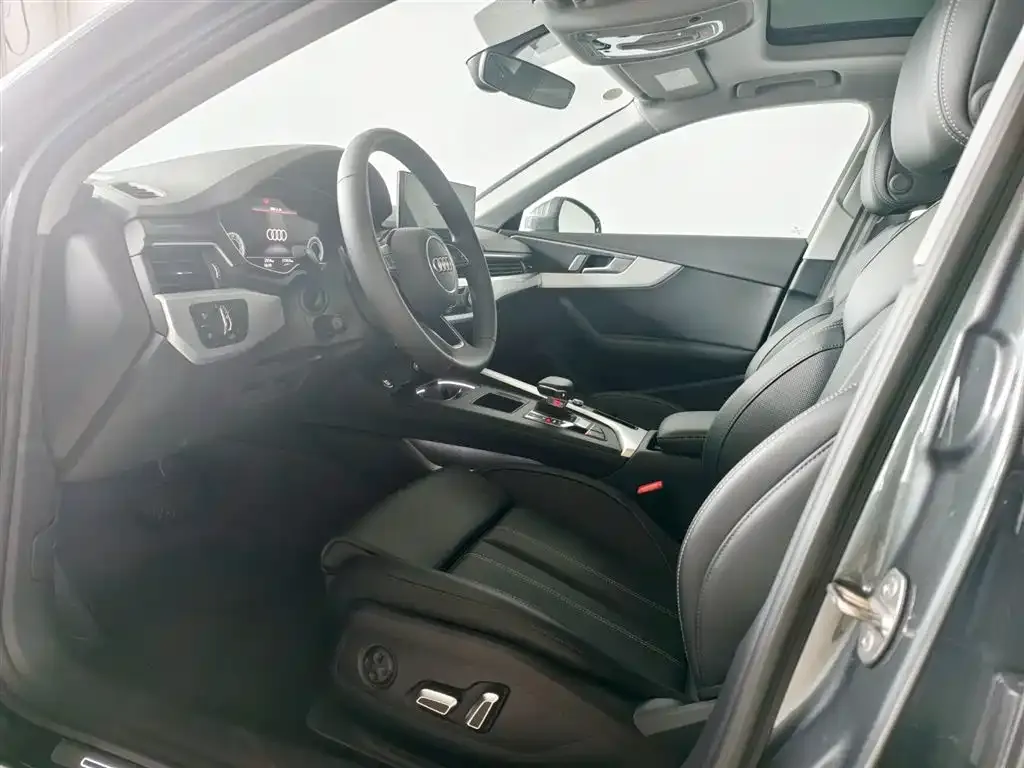 Audi A4L 2025 из CN, фото 8