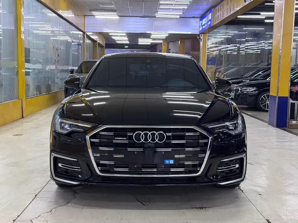 Audi A6L — фото 7
