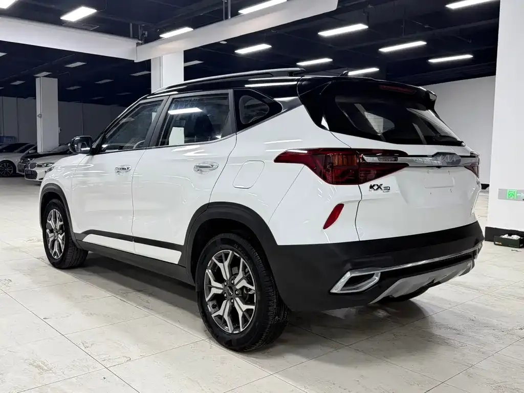 Kia KX3 2021 из CN, фото 7