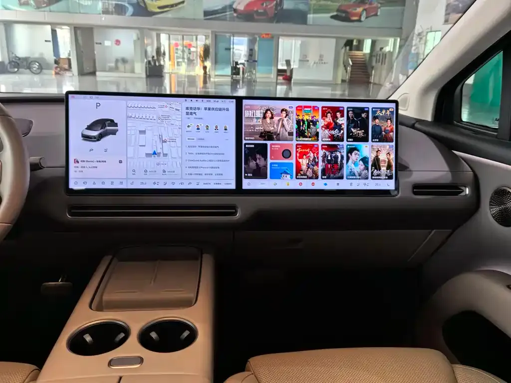 Li Auto i8 — фото 5