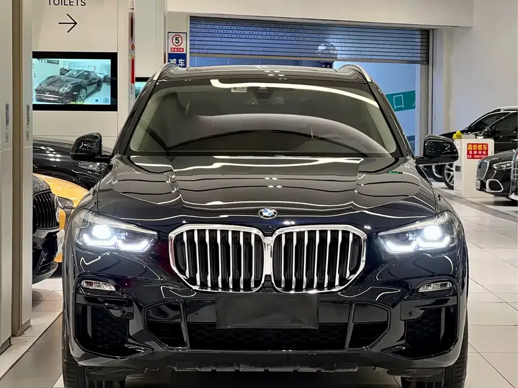 BMW X5 (Import) — фото 2