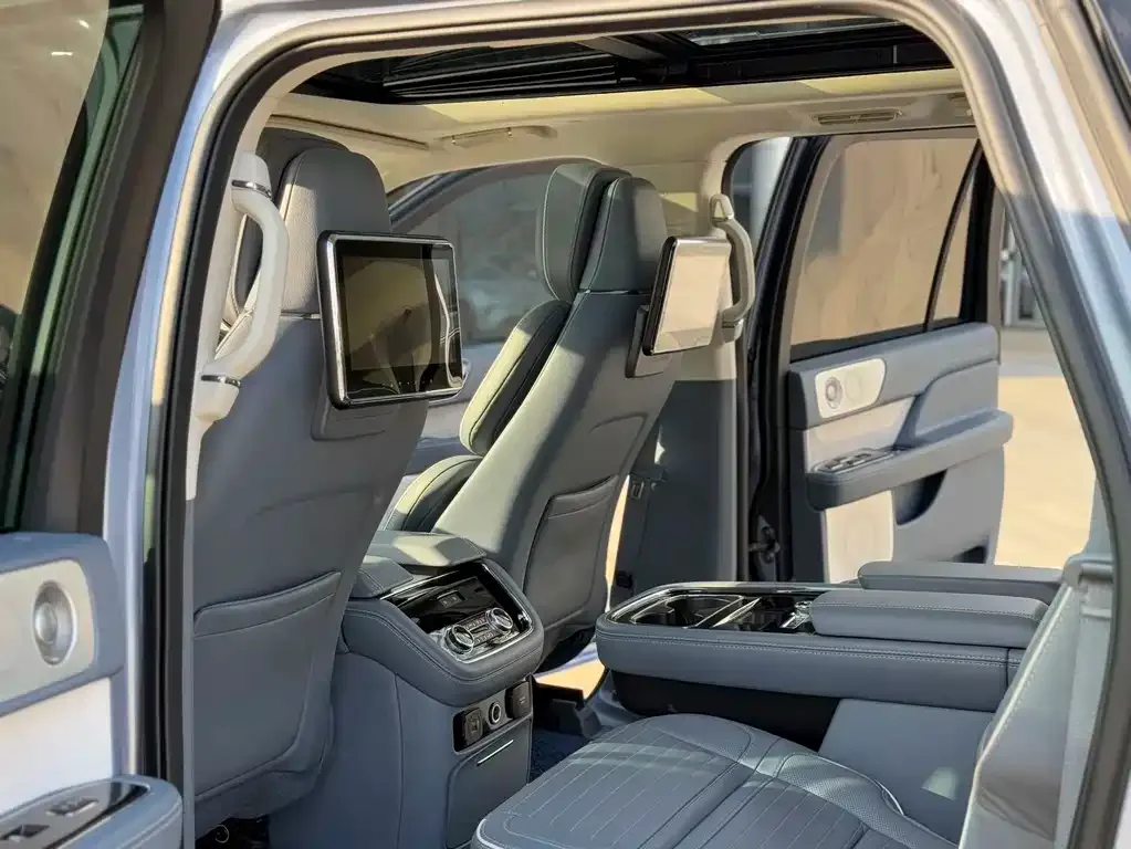 Lincoln Navigator — фото 6