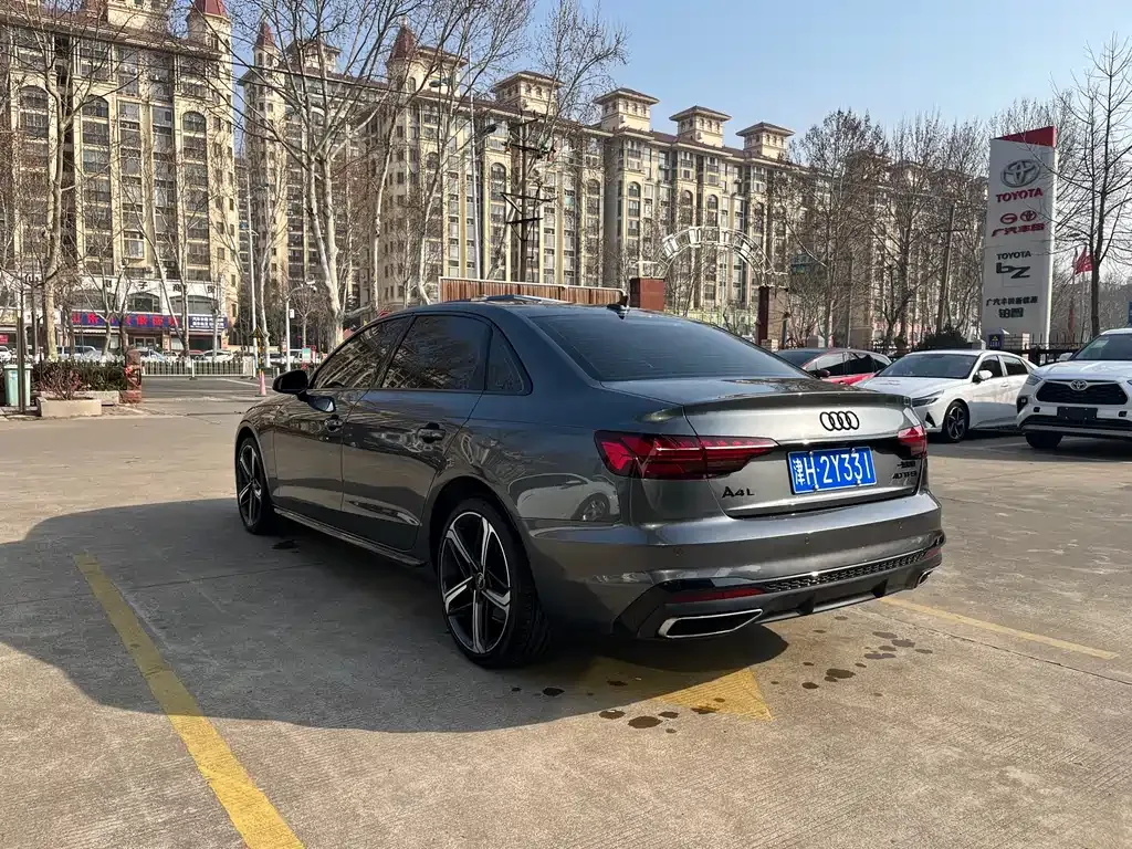 Audi A4L 2024 из CN, фото 3