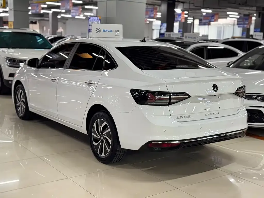 Volkswagen Lavida 2023 из CN, фото 3