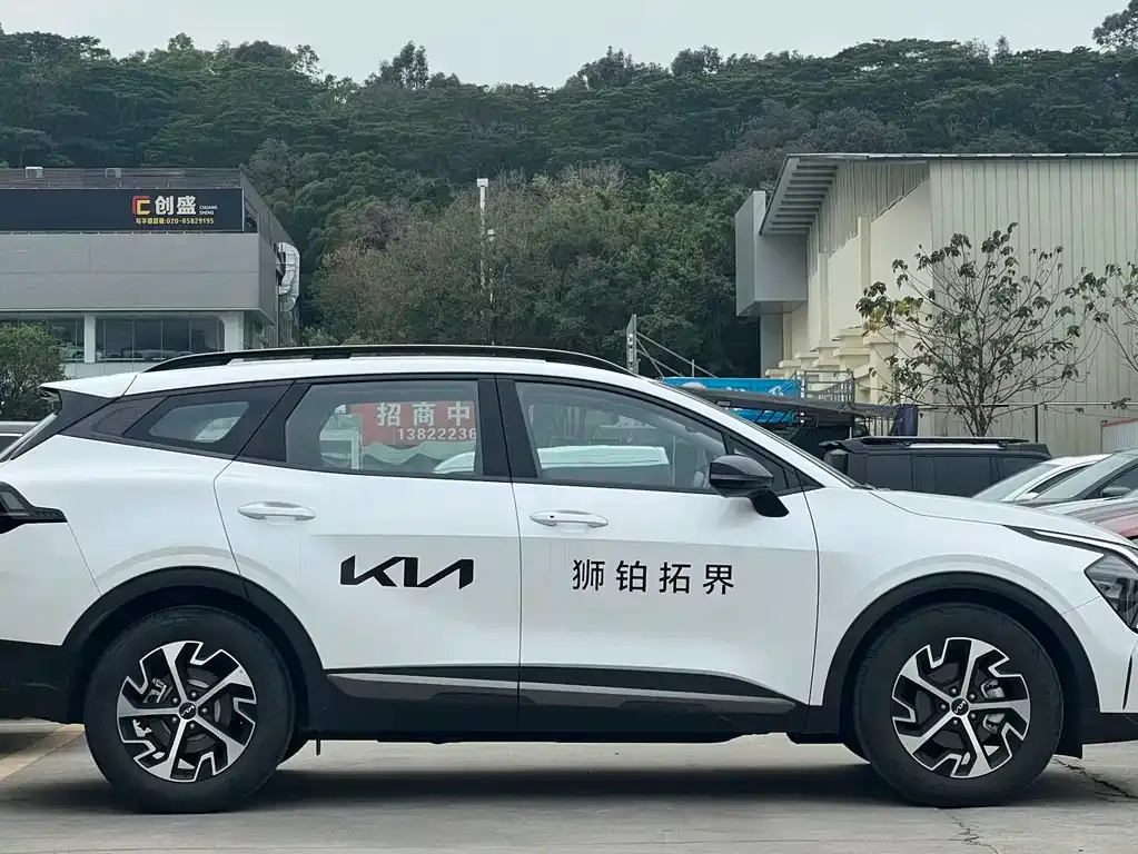 Kia Sportage — фото 7