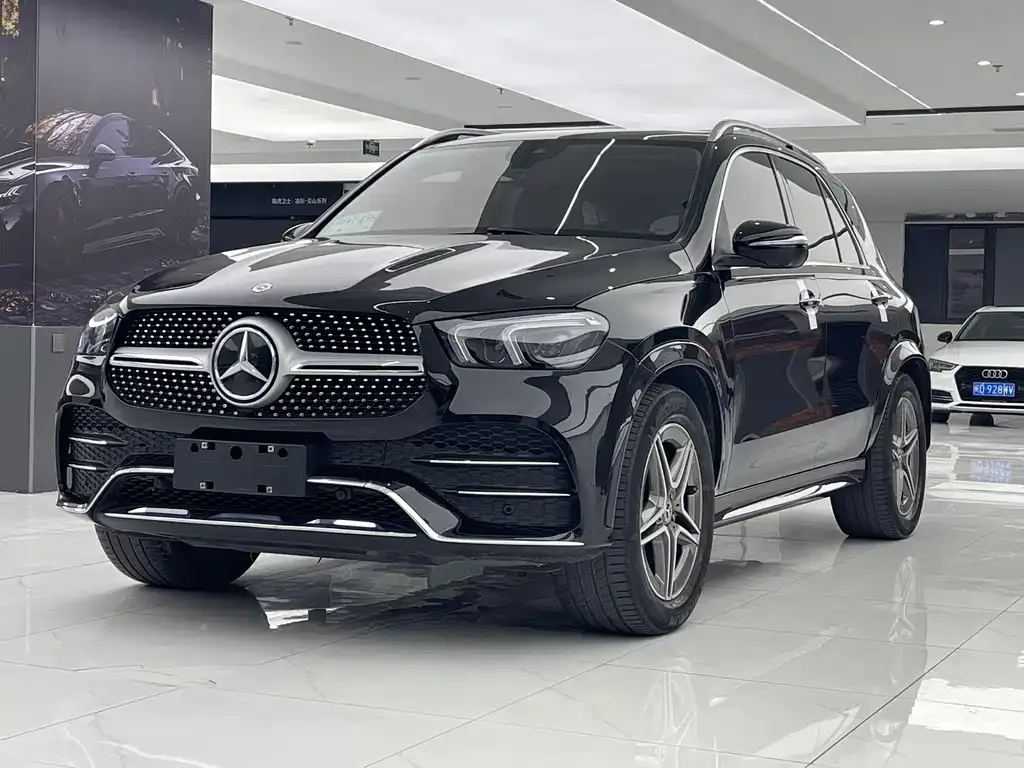 Mercedes-Benz GLE — фото 1