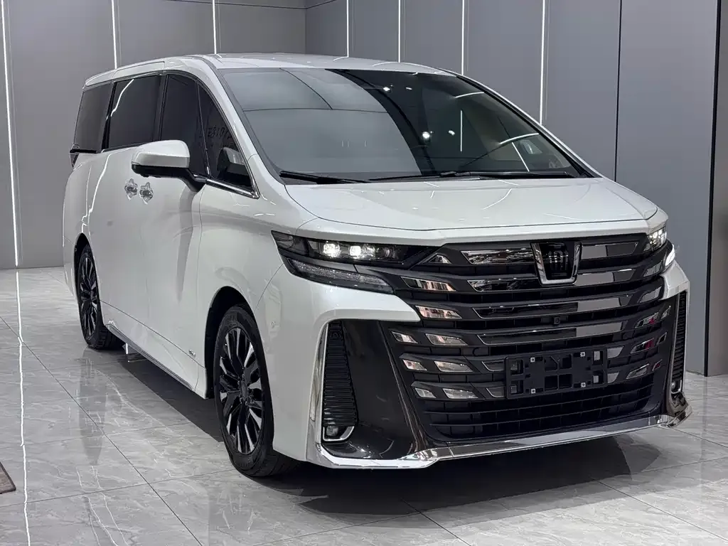 Toyota Vellfire — фото 5