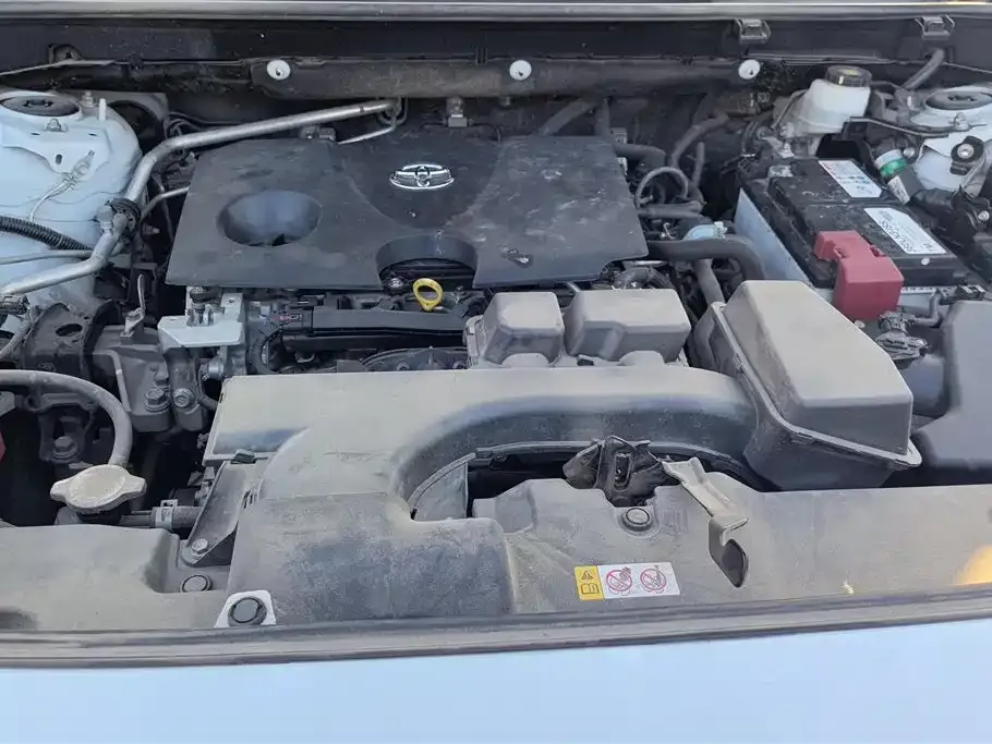 Toyota RAV4 — фото 6