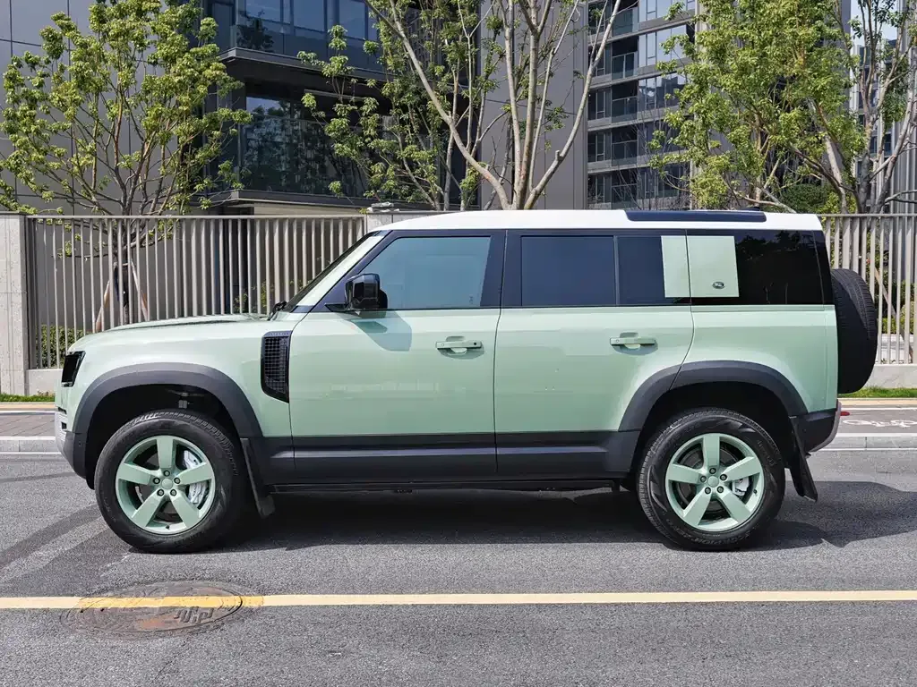 Land Rover Defender — фото 4