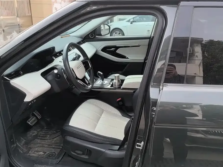 Land Rover Evoque 2022 из CN, фото 6