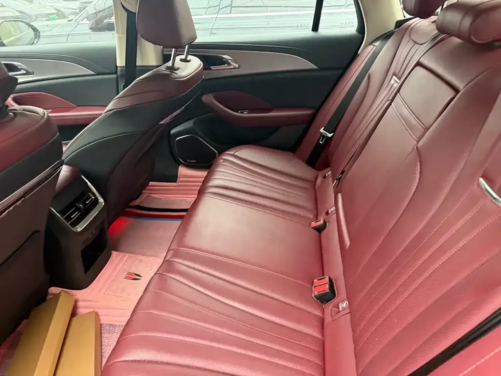Hongqi H5 2024 из CN, фото 3