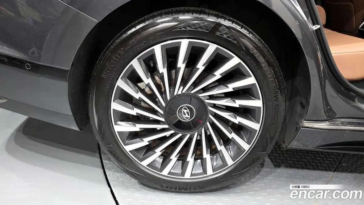 Hyundai Grandeur 2023 из KR, фото 8