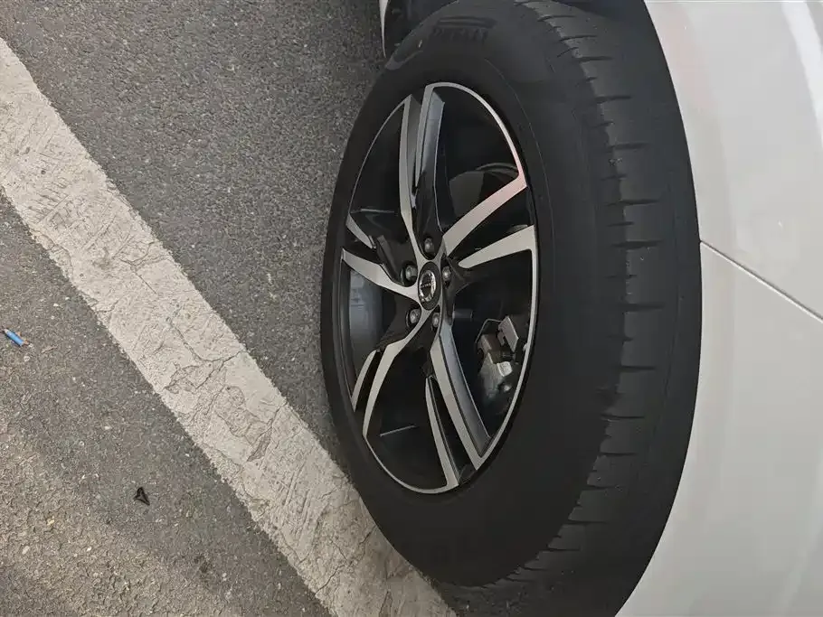Volvo XC60 2021 из CN, фото 3