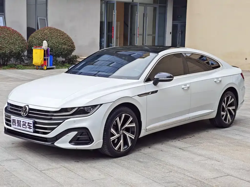 Volkswagen CC 2022 из CN, фото 1