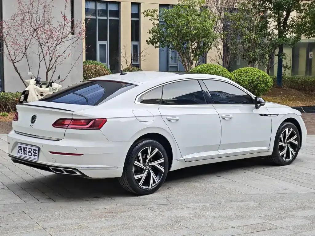 Volkswagen CC 2022 из CN, фото 10