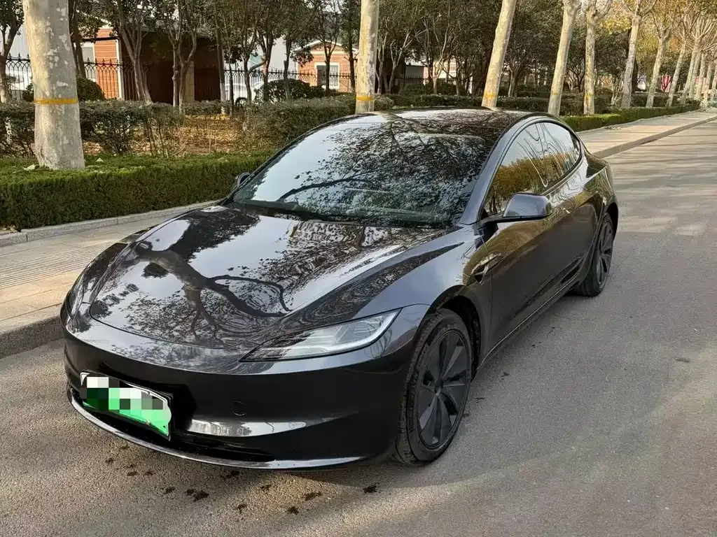 Tesla Model 3 — фото 5