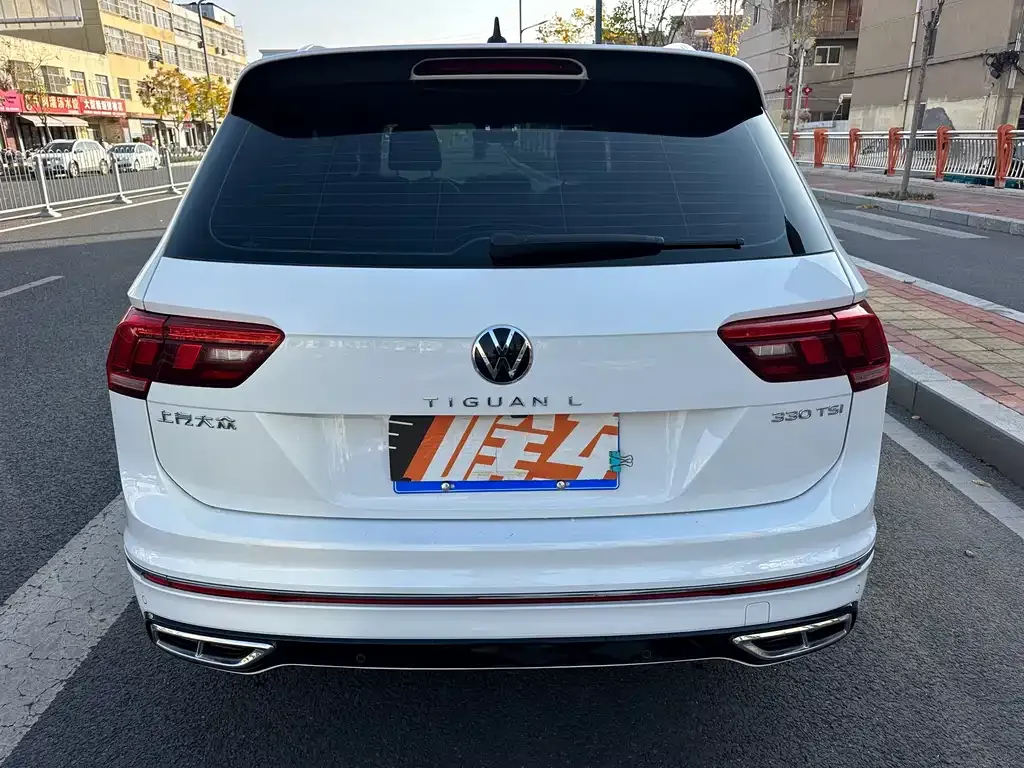 Volkswagen Tiguan L — фото 4