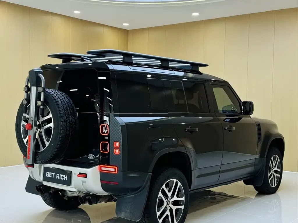 Land Rover Defender — фото 6