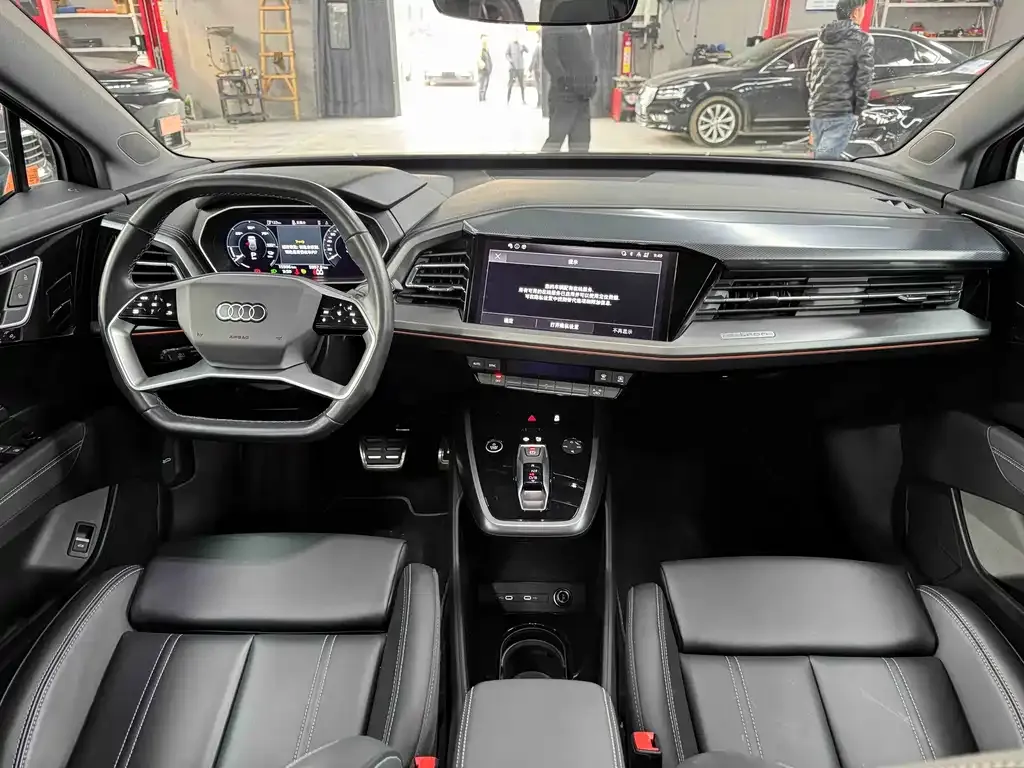 Audi Q4 e-tron 2024 из CN, фото 2