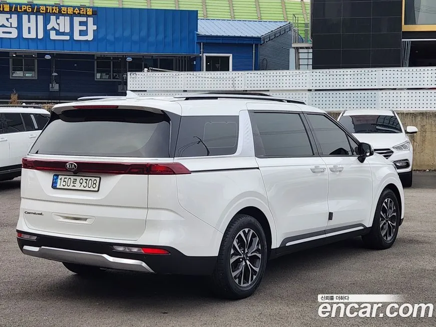 Kia Carnival — фото 2