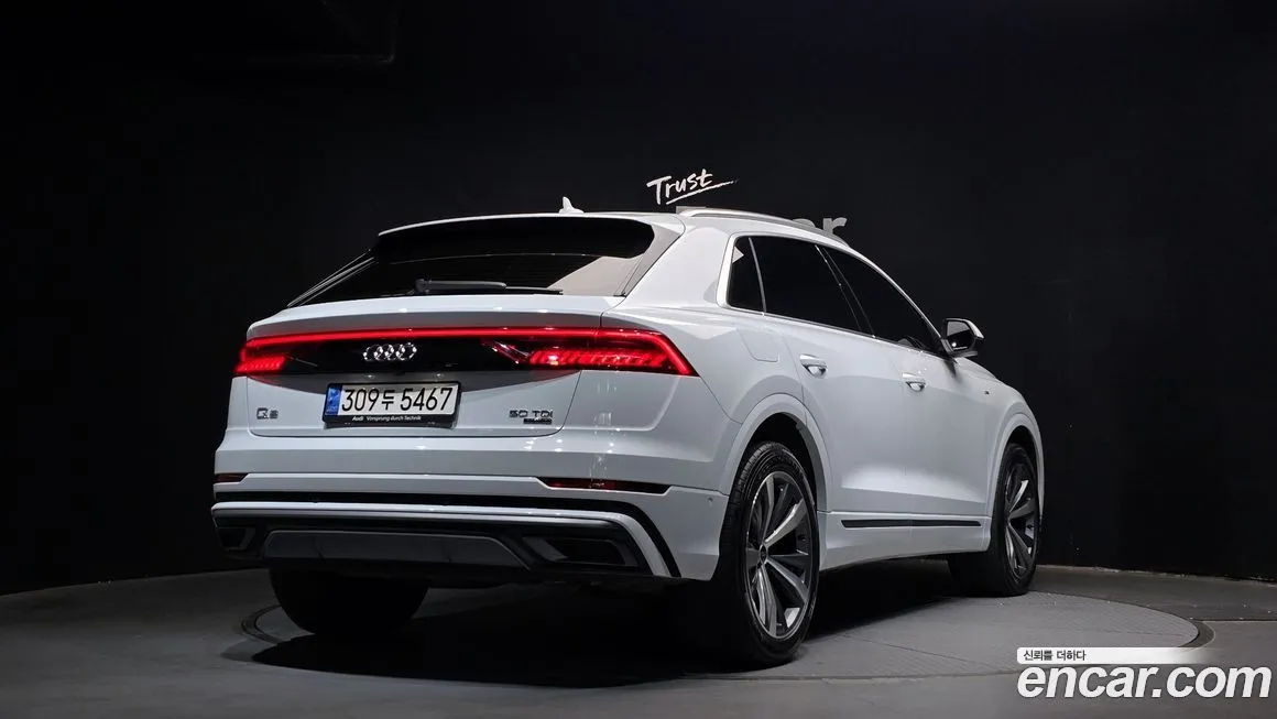 Audi Q8 2021 из KR, фото 6