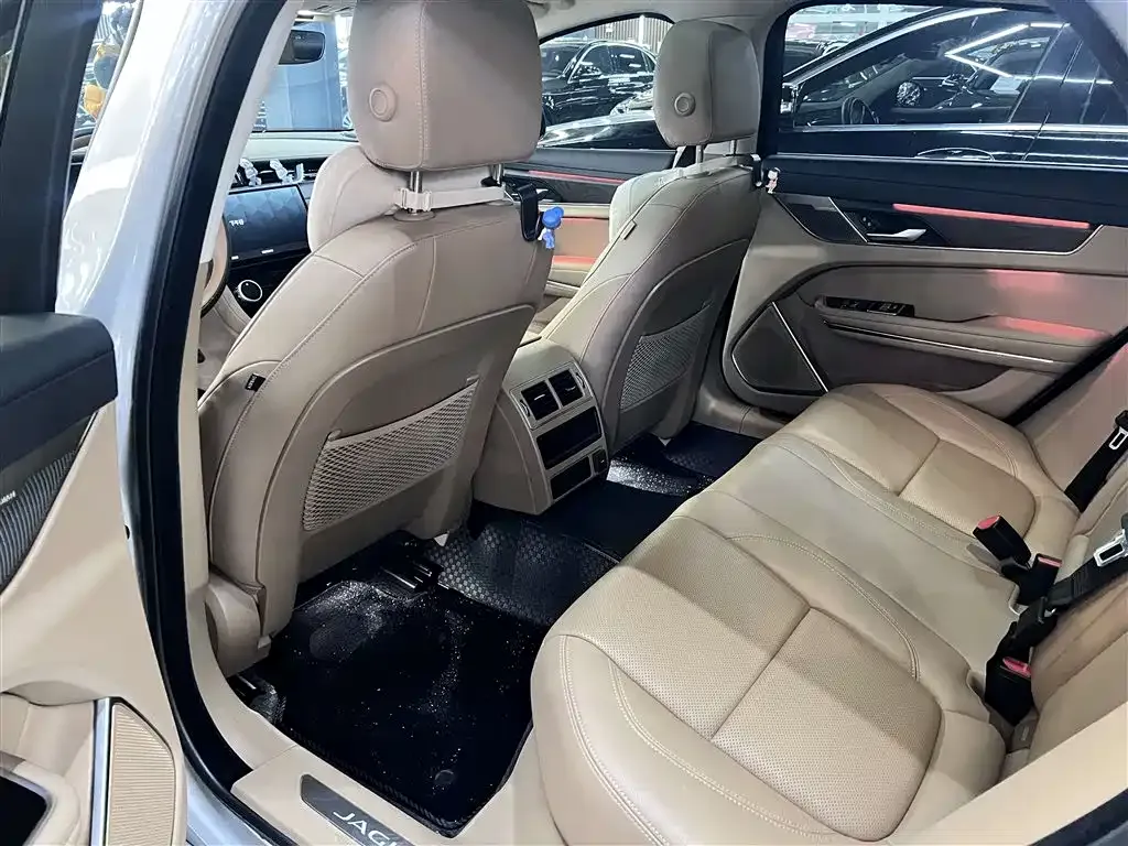 Jaguar XFL 2025 из CN, фото 9