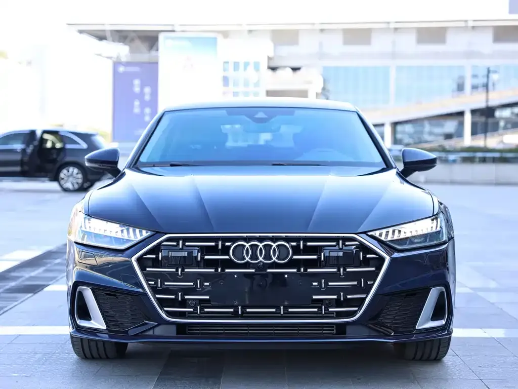 Audi A7L 2024 из CN, фото 7