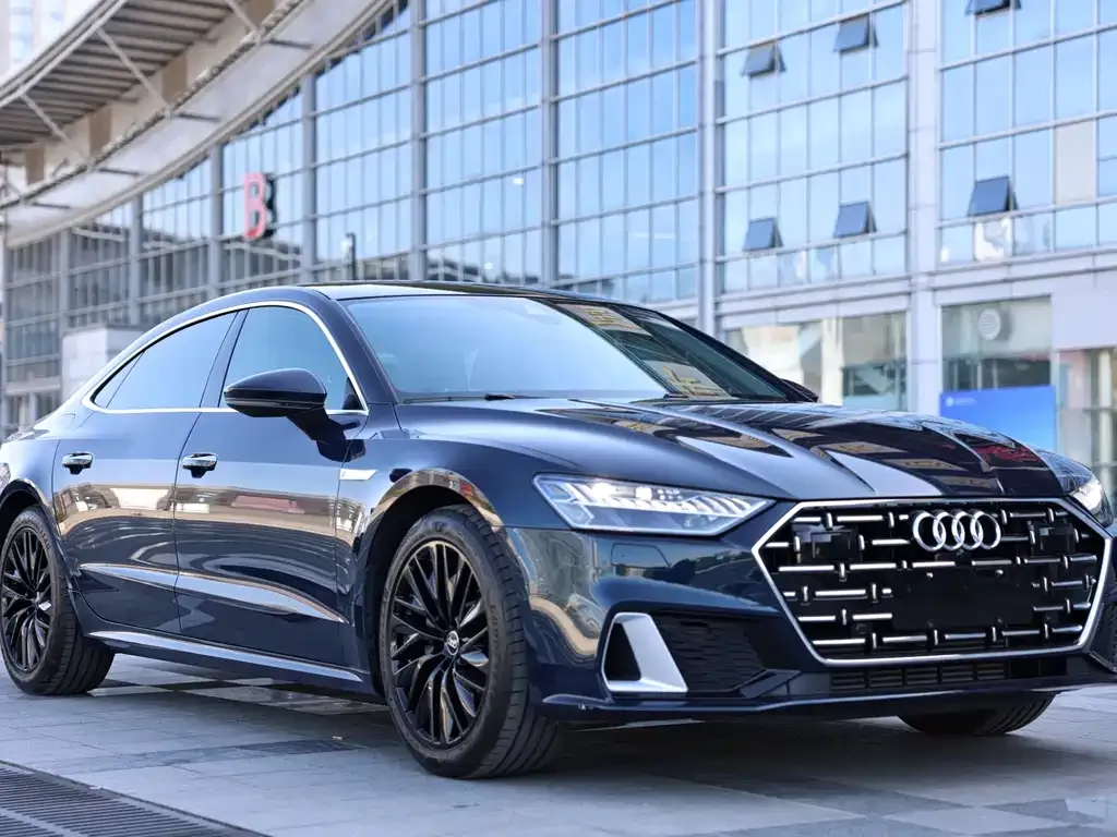 Audi A7L 2024 из CN, фото 8