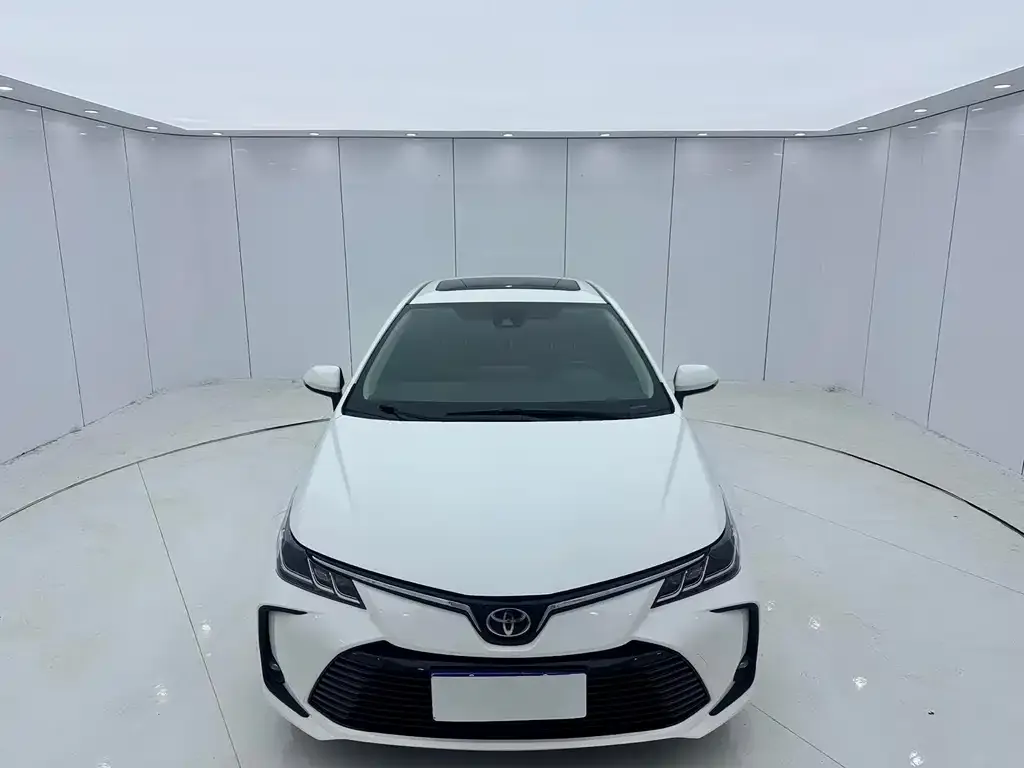Toyota Corolla 2023 из CN, фото 8