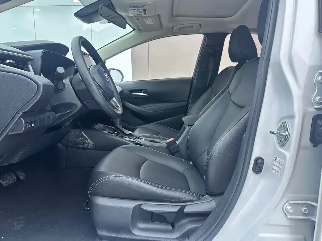 Toyota Corolla 2023 из CN, фото 7
