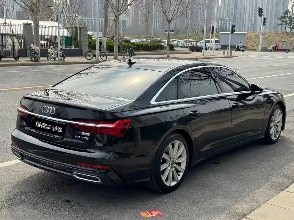 Audi A6L — фото 7