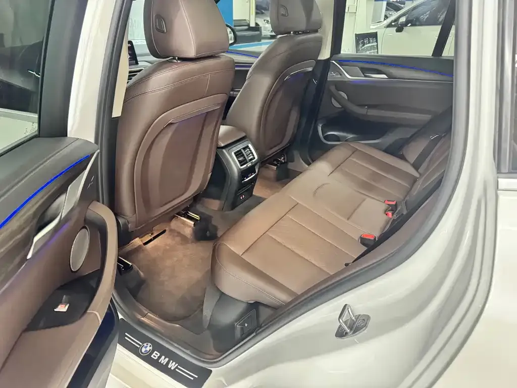 BMW X3 2022 из CN, фото 2