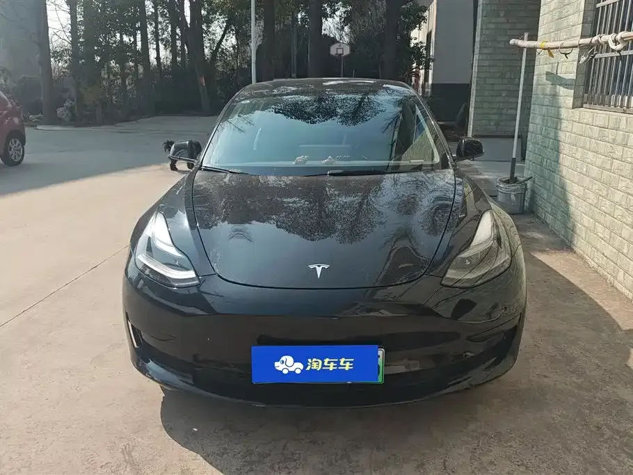 Tesla Model 3 — фото 9