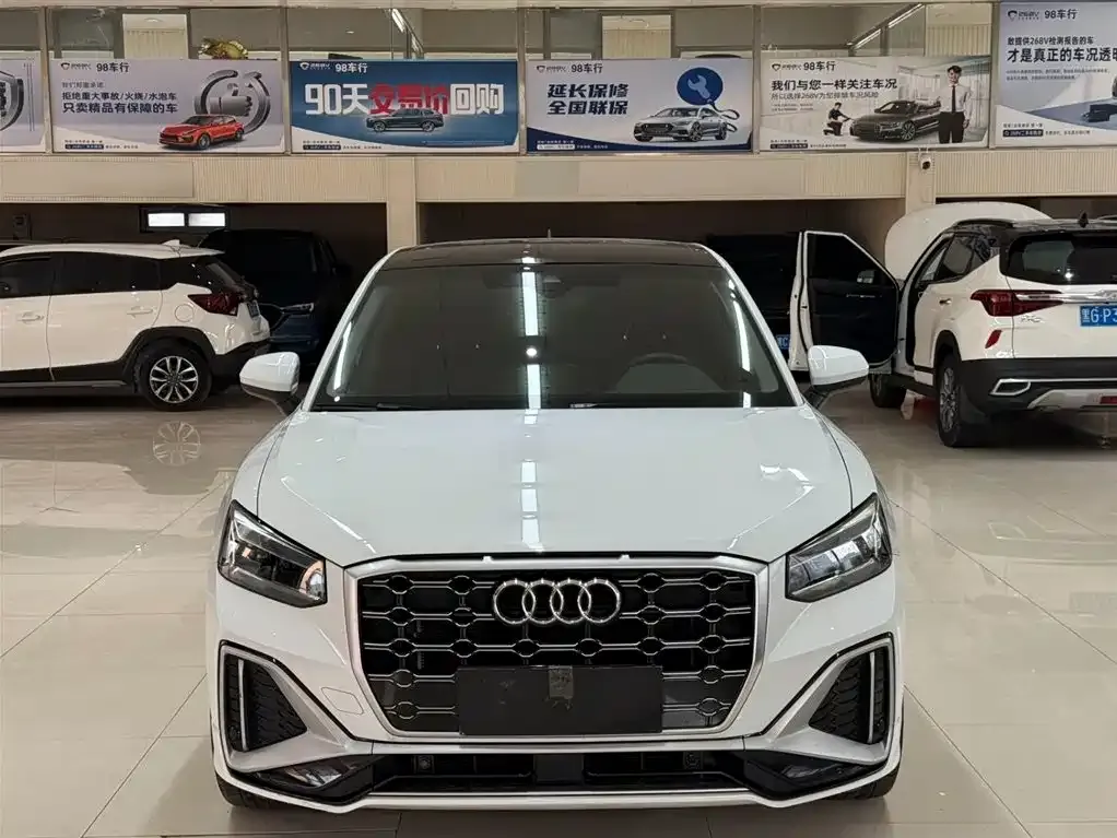 Audi Q2L 2023 из CN, фото 8