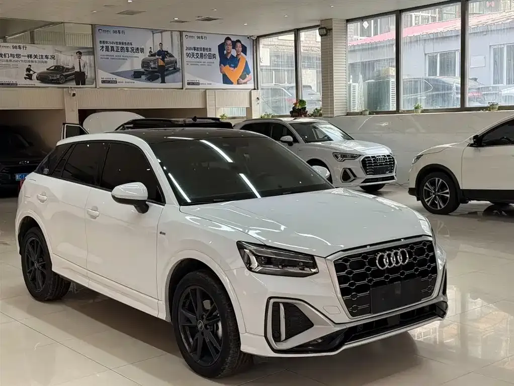 Audi Q2L 2023 из CN, фото 7