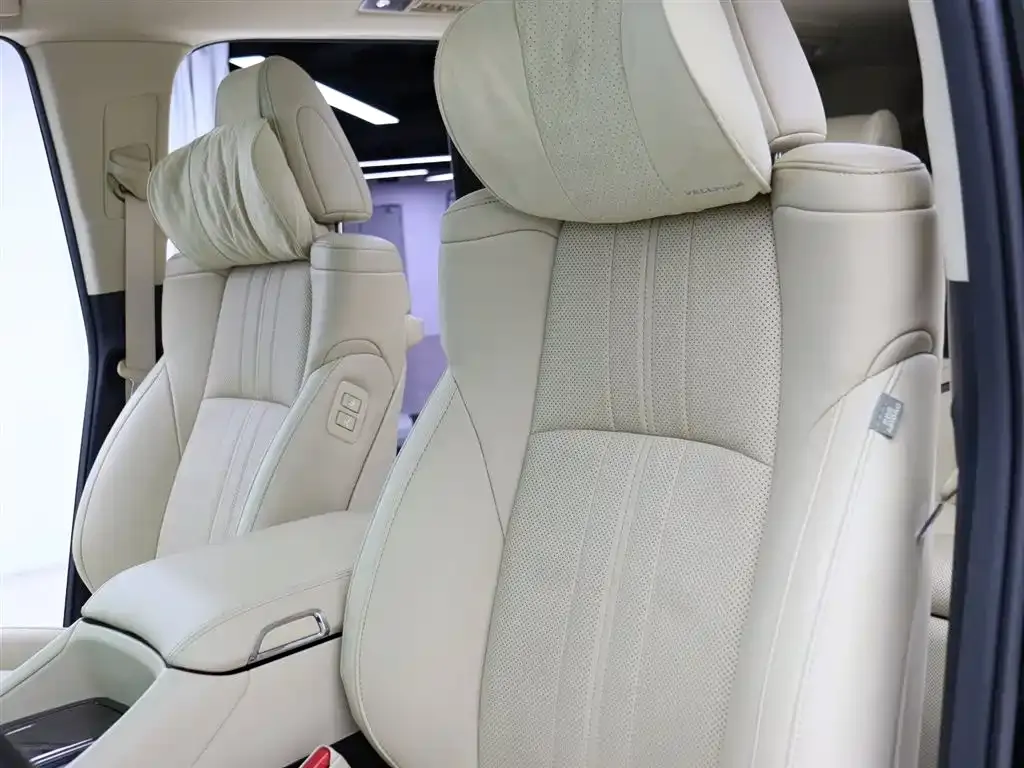 Toyota Vellfire 2022 из CN, фото 10
