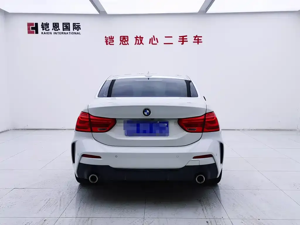 BMW 1 Series 2021 из CN, фото 3
