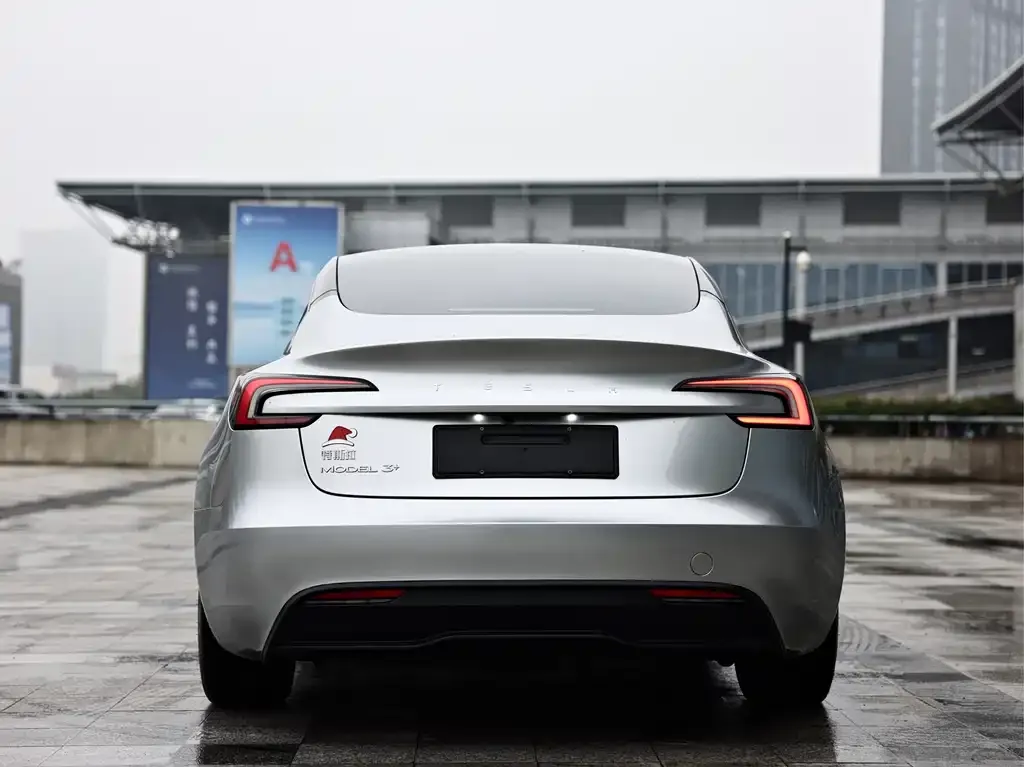 Tesla Model 3 — фото 6