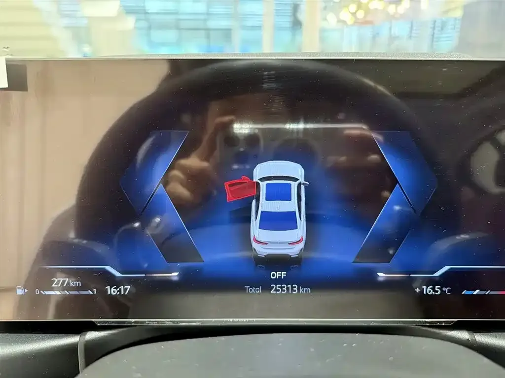 BMW 3 Series 2025 из CN, фото 5