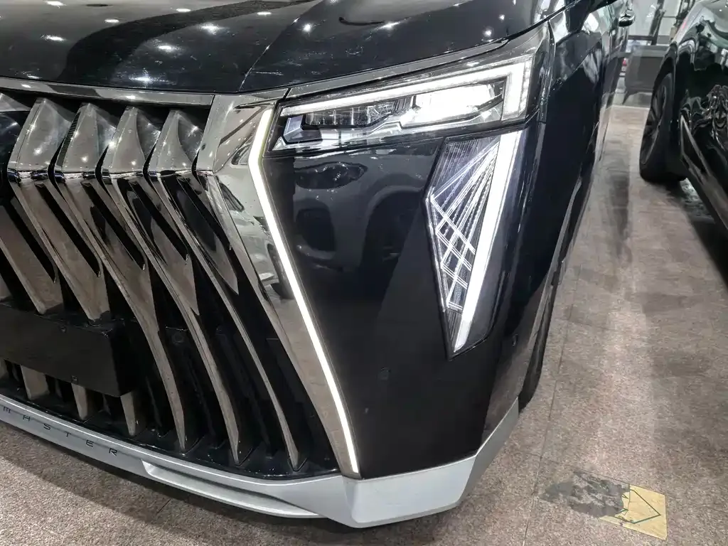 GAC Motor Trumpchi M8 — фото 10