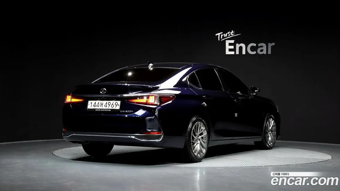 Lexus ES 2023 из KR, фото 2