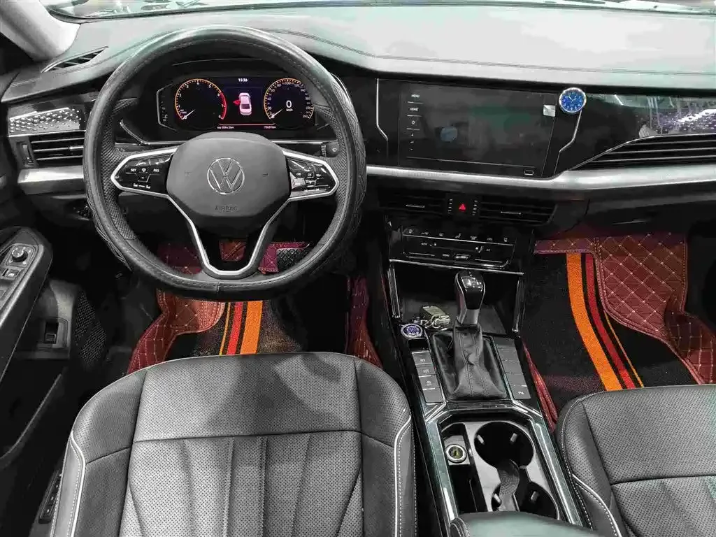 Volkswagen Passat — фото 9