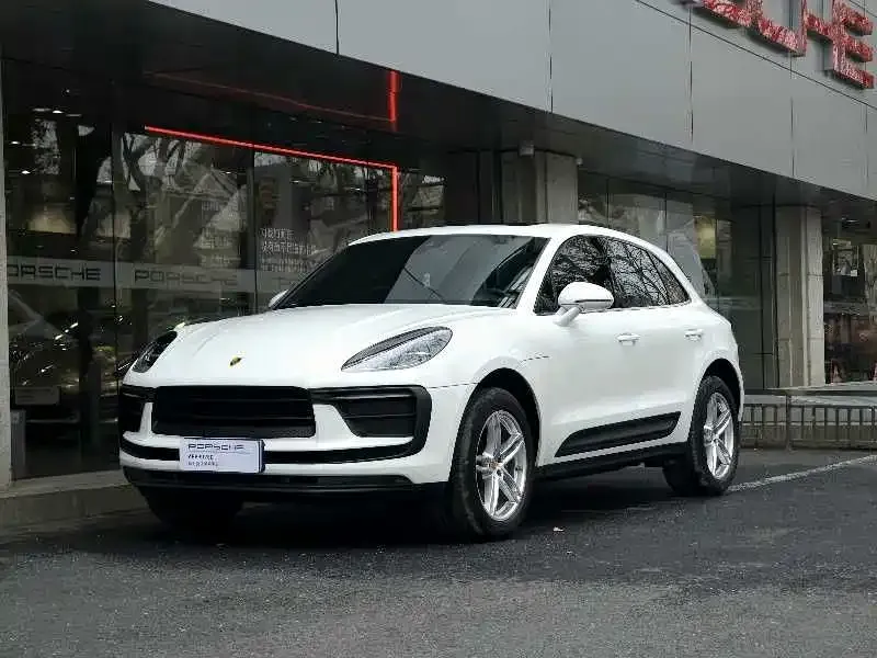 Porsche Macan — фото 1