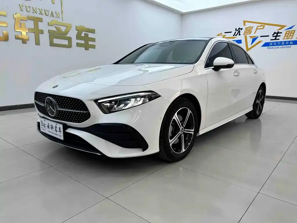 Mercedes-Benz A-Class — фото 1
