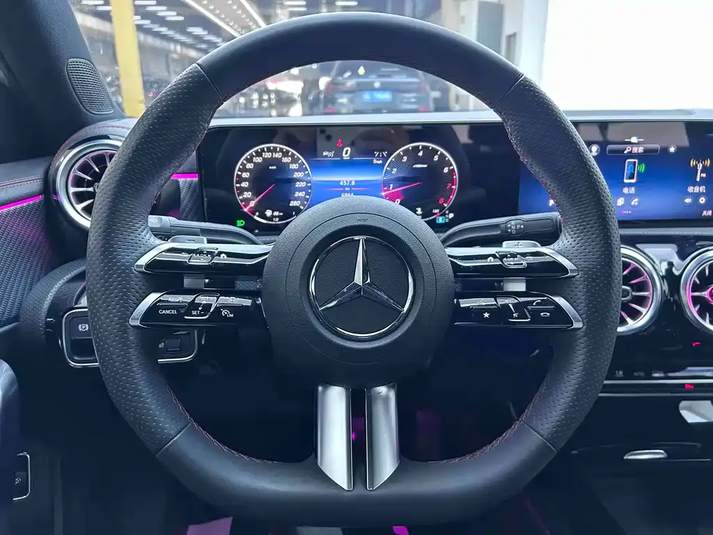 Mercedes-Benz A-Class — фото 10