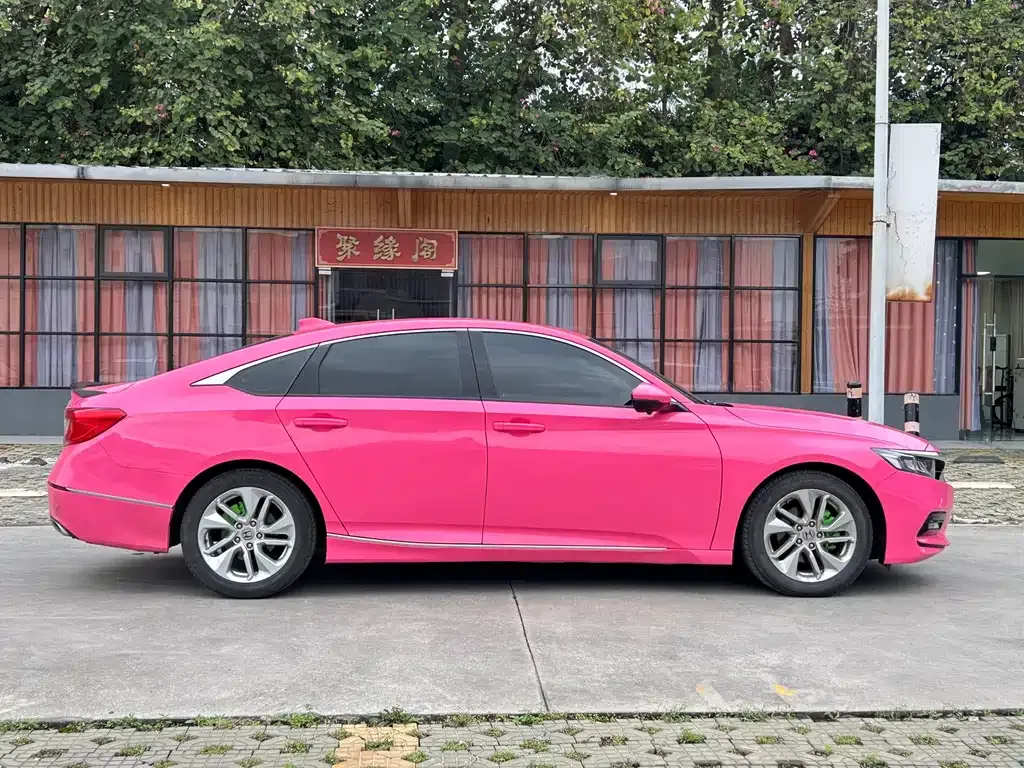 Honda Accord — фото 9