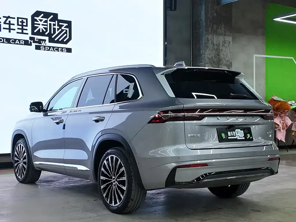 Geely Xingyue L — фото 10